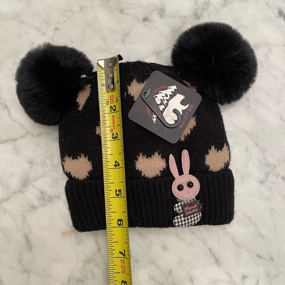 New infant’s knit hats with faux fur inner - Picture 3 of 5